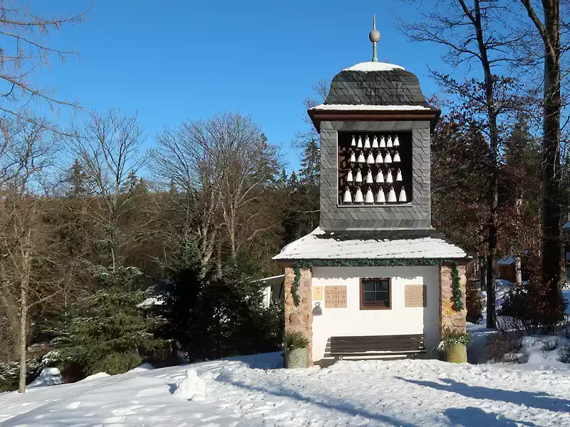Bärenfels - Glockenspiel im Kurpark