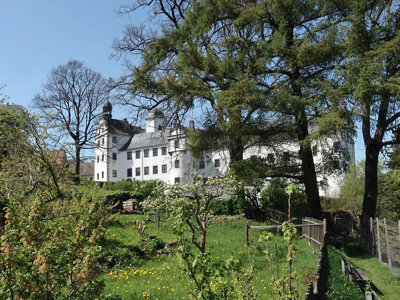 Schloss Lauenstein mit Kräutergarten